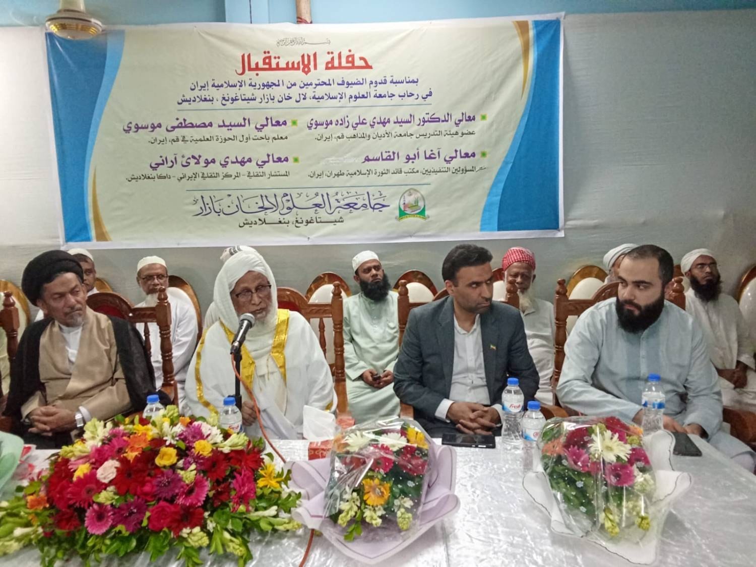 জামেয়া উলুম ইসলামিয়া: ইরান ও শিয়াদের পক্ষে মাওলানার অবস্থান, ফারসি ভাষা শিক্ষার উদ্যোগ